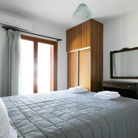 Filyra Seafront Villa, Vourvourou *