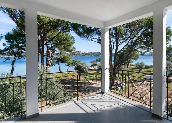 Filyra Seafront Villa, Vourvourou * Diaporos