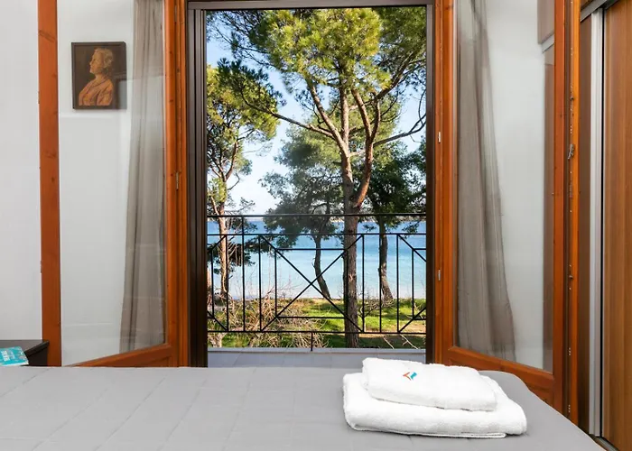 Filyra Seafront Villa, Vourvourou Diaporos