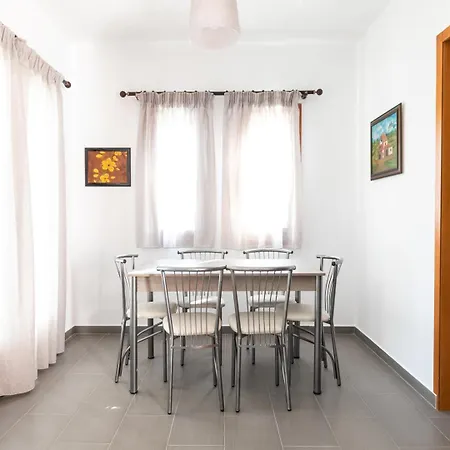 Filyra Seafront Villa, Vourvourou Vilă *