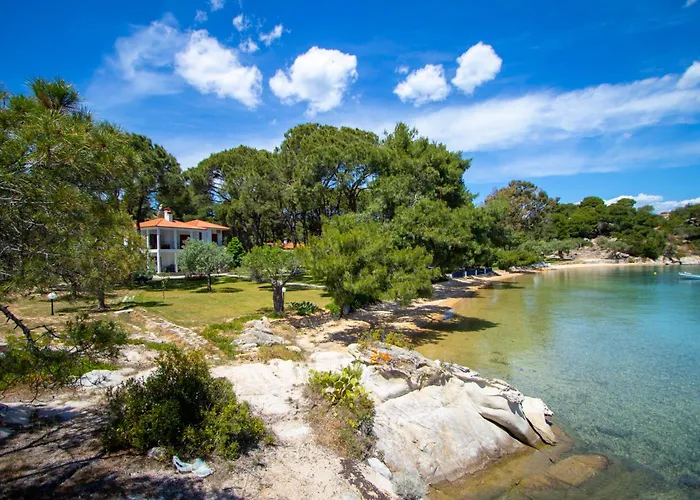Villa Filyra Seafront Villa, Vourvourou *